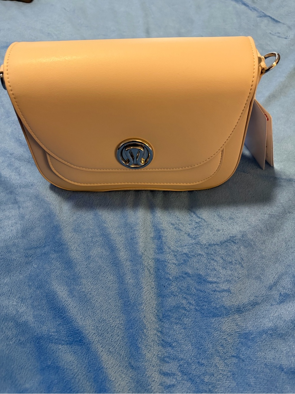 Lululemon Leather Alternative Crossbody Bag 1.5L Color CASHEW